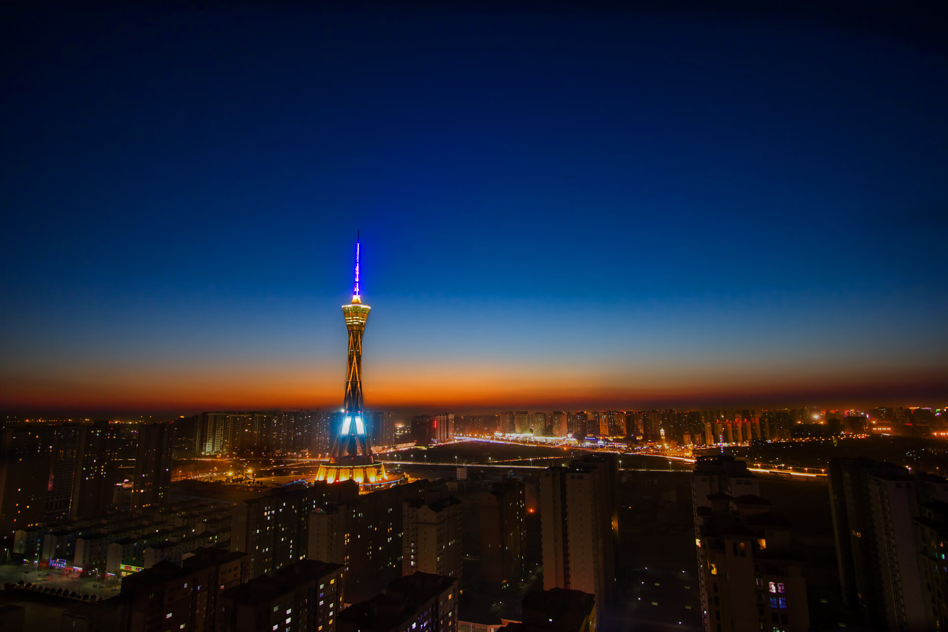 FB体育官方平台-阿尔梅里亚客场落败，寻找反击之策，阿尔梅里亚吧