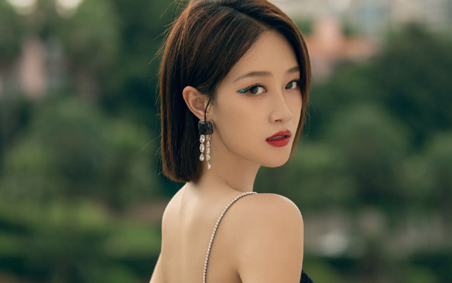 fb体育APP-英超大师战：精彩踢法令人陶醉，英超踢球风格